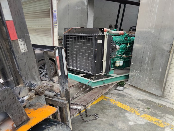 高價(jià)上門發(fā)電機(jī)回收